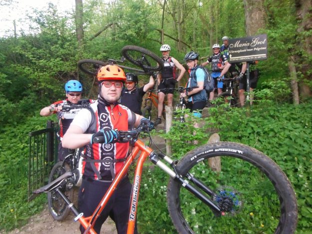 30420343_980378848782320_3400551806534116248_o