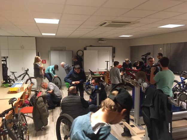 f13c0220-43a8-4084-acf8-f944e18ddc0f