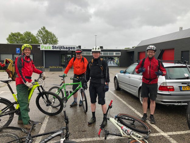 2a013bb2-998a-405d-b9f0-fd5c50c76e4d